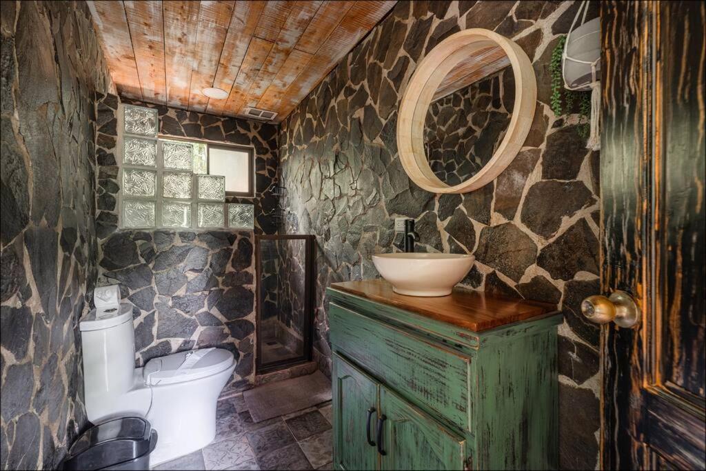 Unicorn Lodge: Direct Riverfront : Unique Experience San Gerardo de Dota Exterior photo